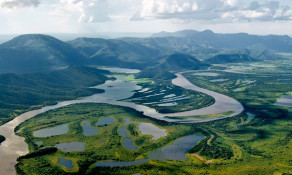 Pantanal: fogo chega no maior refúgio de onças pintadas do mundo